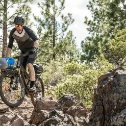 Topeak Porte-bagages Arrière TetraRack M2 13 Topeak Porte-bagages Arrière TetraRack M2 -Equipement Vélo Populaire Magasin 20082707 TetraRack M2 06