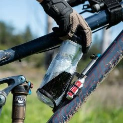 Blackburn Porte-bidon Carbon Side Entry Cage Right -Equipement Vélo Populaire Magasin Blackburn Carbon Side Entry Cage Flaschenhalter Right 359002 e