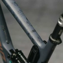 Dyedbro EWS Mountains Kit De Protection Du Cadre -Equipement Vélo Populaire Magasin DYEDBRO EWS Mountains Rahmenschutz Kit DBF11231 2